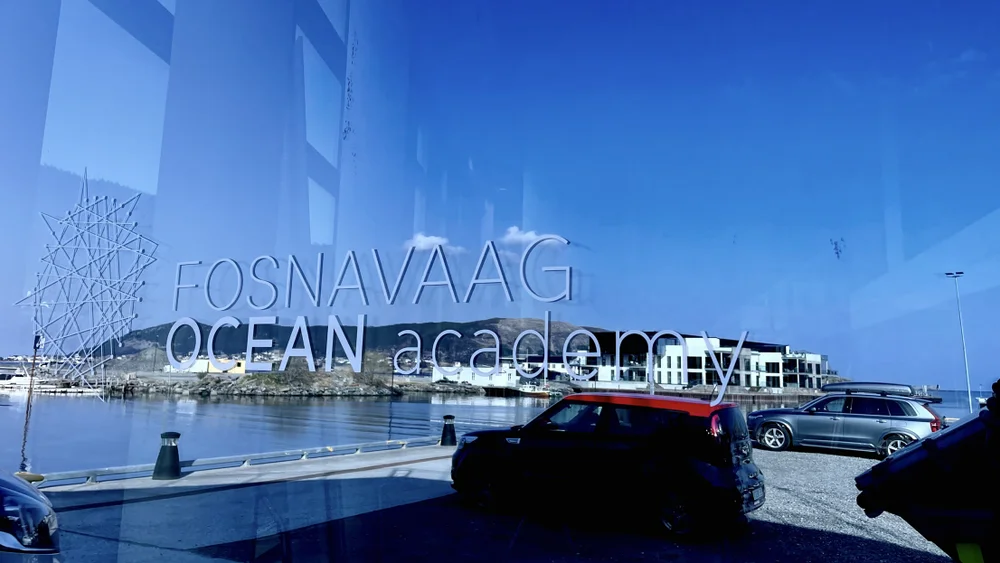 Fosnavaag ocean academy eksteriør foto marius 11