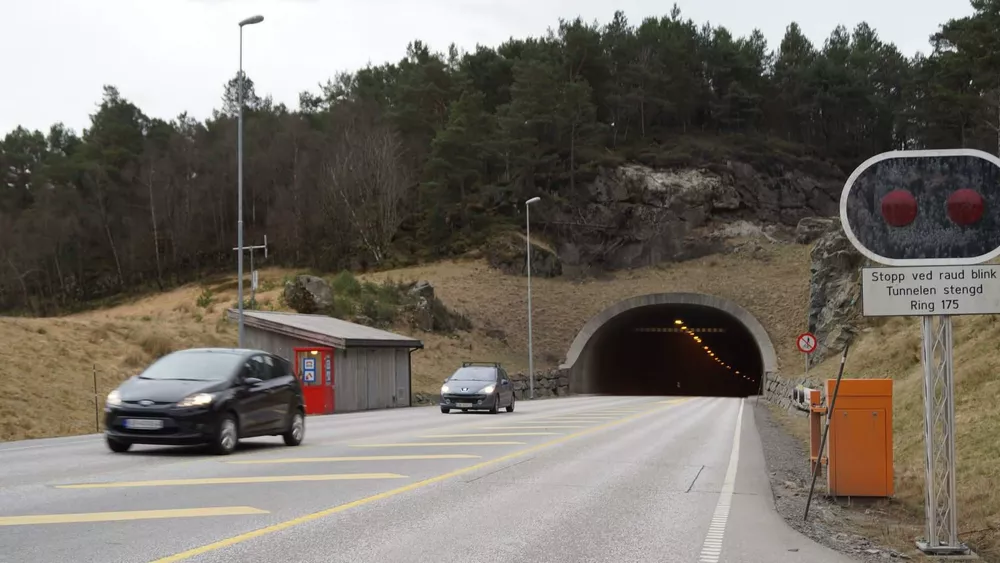 Det er trygt aa kjoere tunneler i Moere og Romsdal