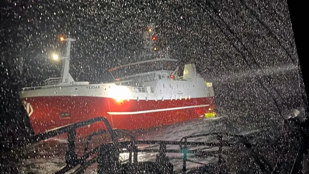 Veidar foto redningsskøyte stormbull 11