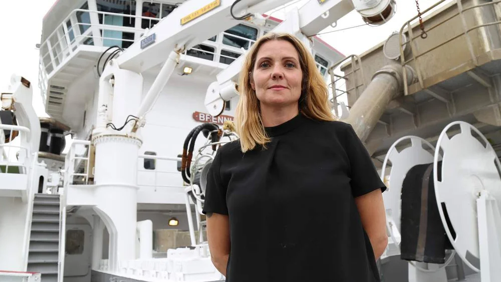 Naa staar kampen om kysten