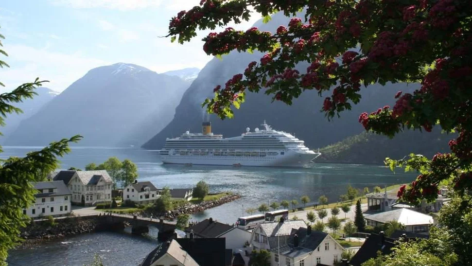 Kva gjer fylkeskommunane for aa utvikle berekraftig cruiseturisme