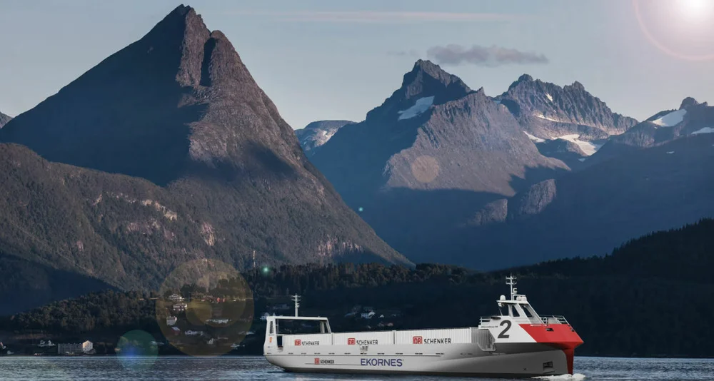 Schenker Ekornes Autobarge 250 copyright Naval Dynamics 2 Sykkylven