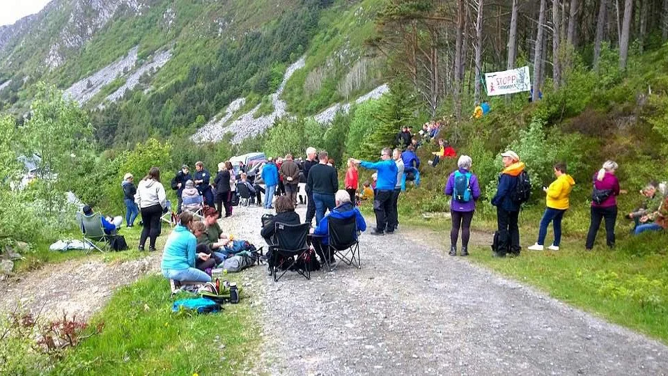 Krever umiddelbar stans i anleggsarbeidet paa Haramsoeya