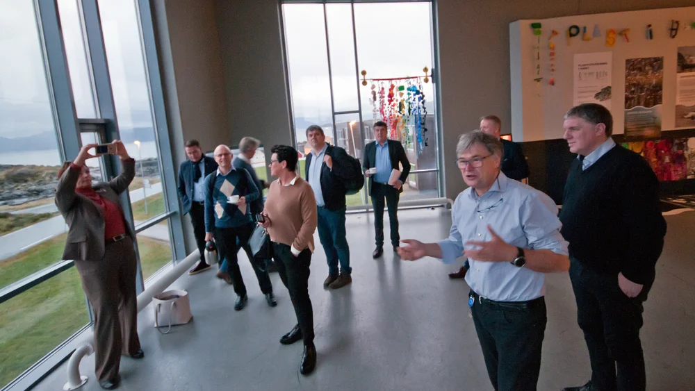 Runde miljøsenter nils roar hareide foto marius 11