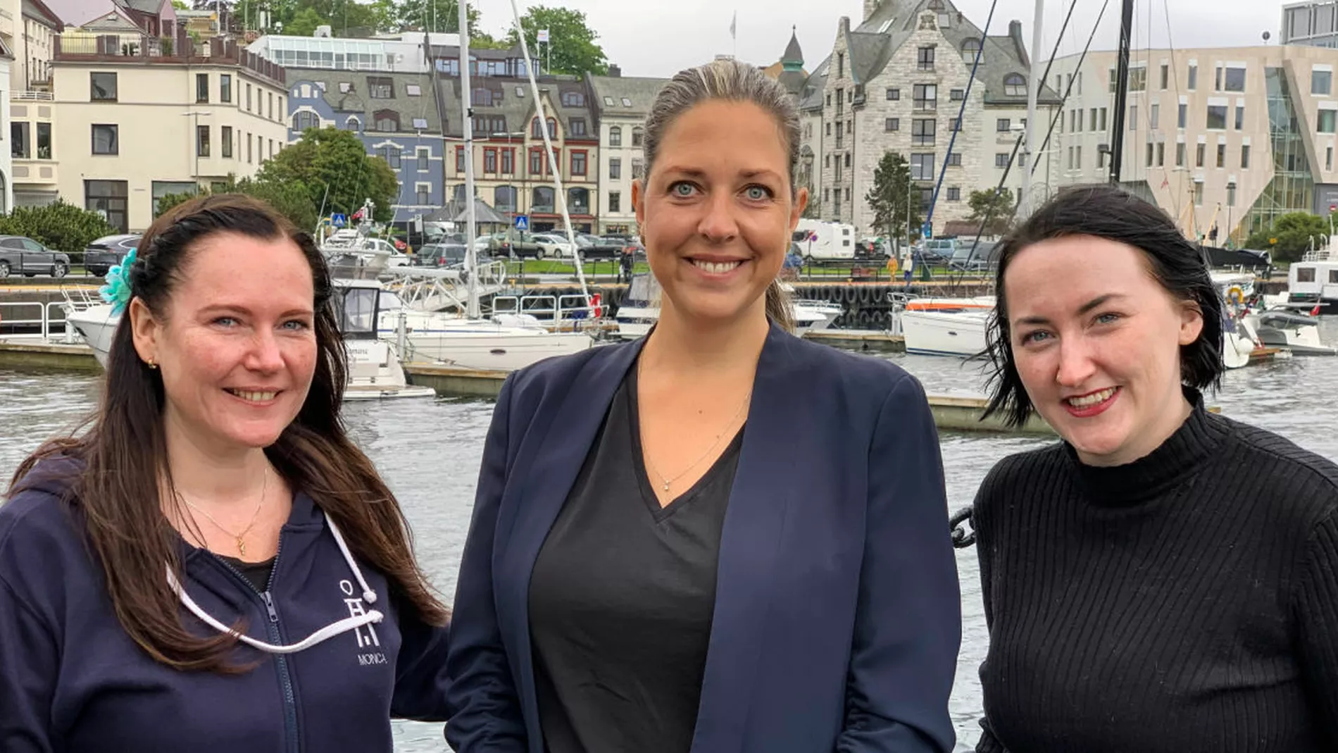 Monica Molvær Ann Helen Svinø og Iselin Flem foto Sentrumsforeningen