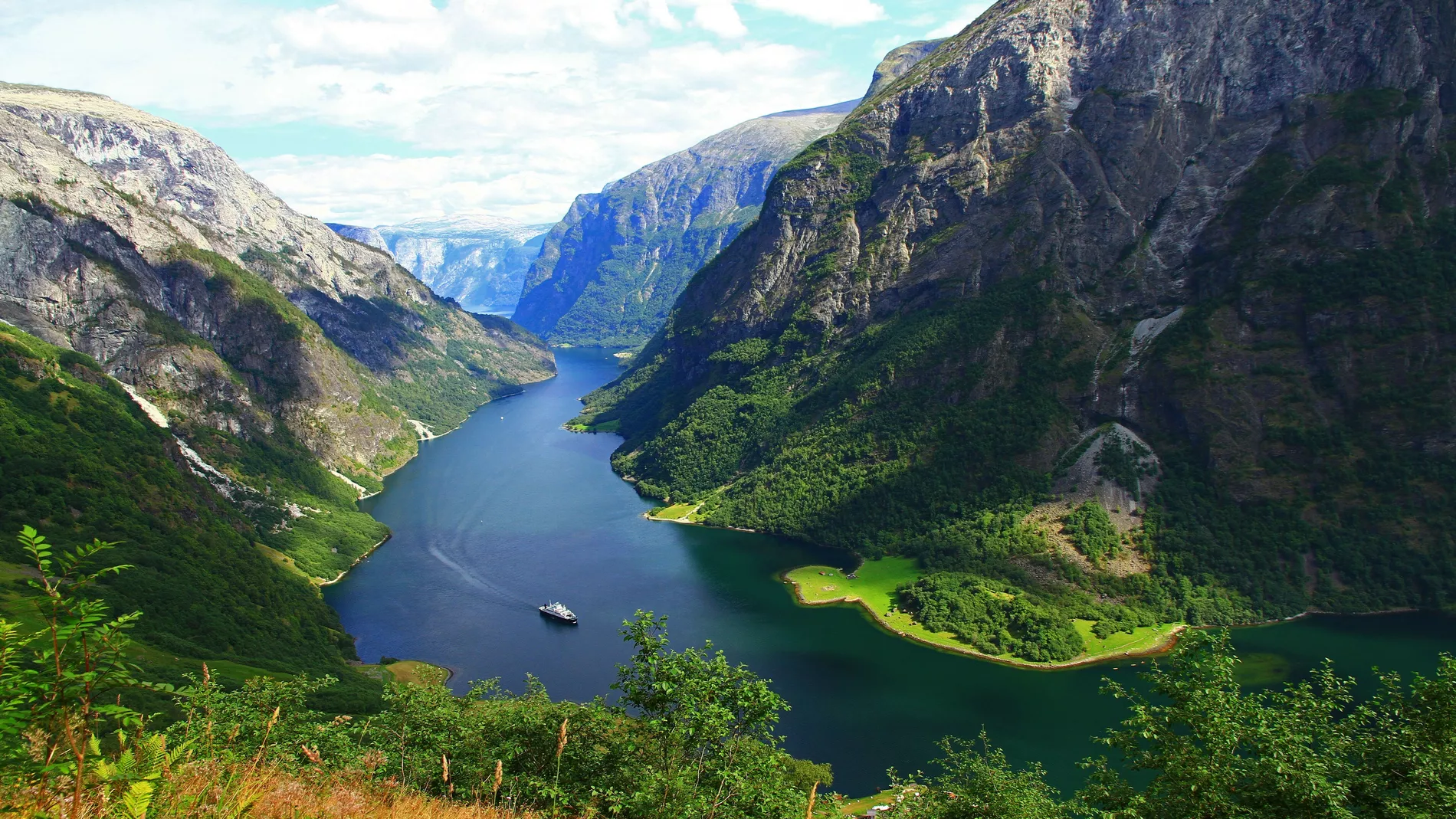 Naeroyfjorden Foto Katrin Moe