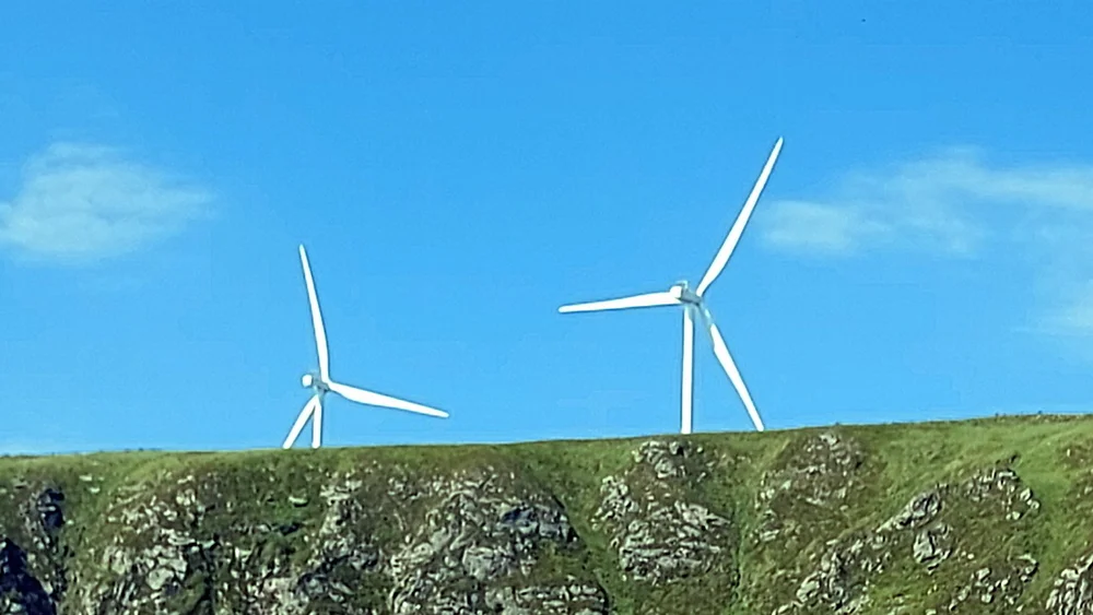 Vindkraft haramsøy foto kjetil 11