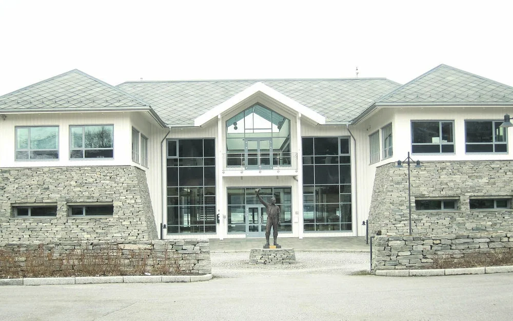 Wenaasgruppen foto Wikimedia commons