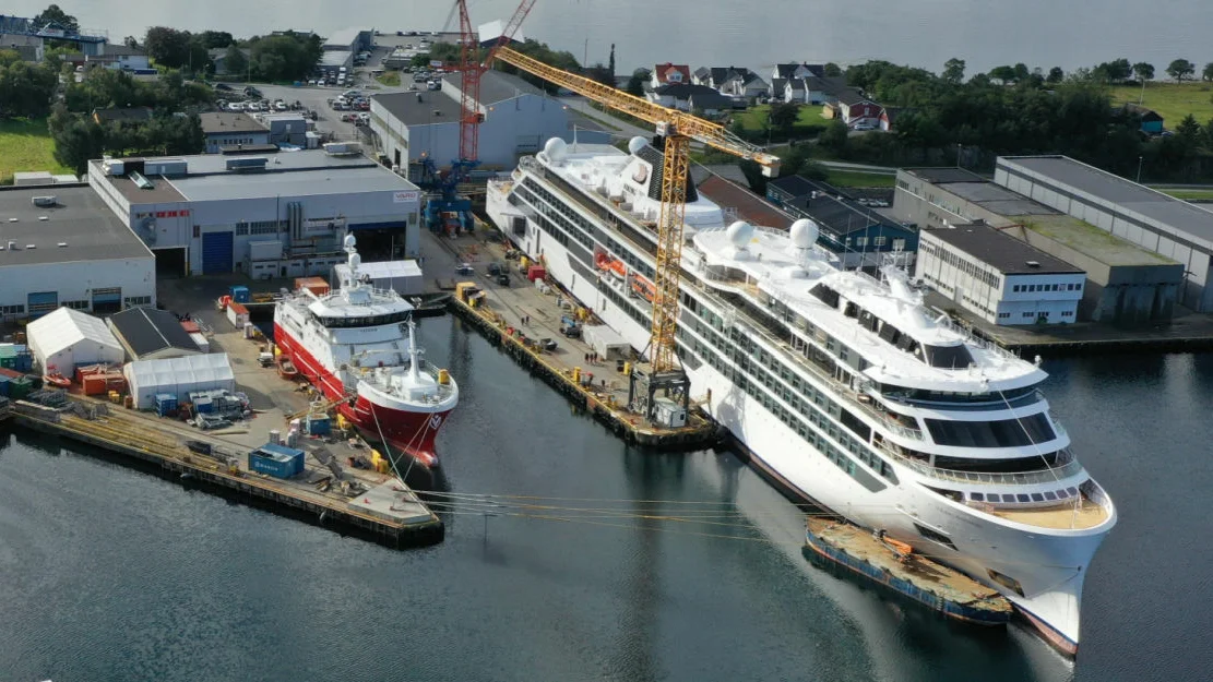 Viking Polaris at VARD Soviknes foto VARD