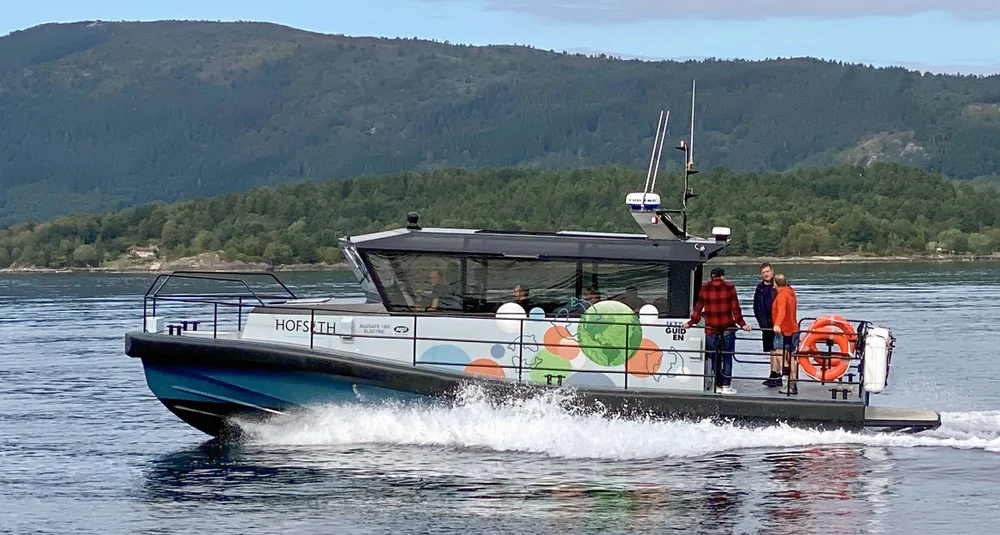 Hofseth arbeidsbåt Zero foto Hofseth 11