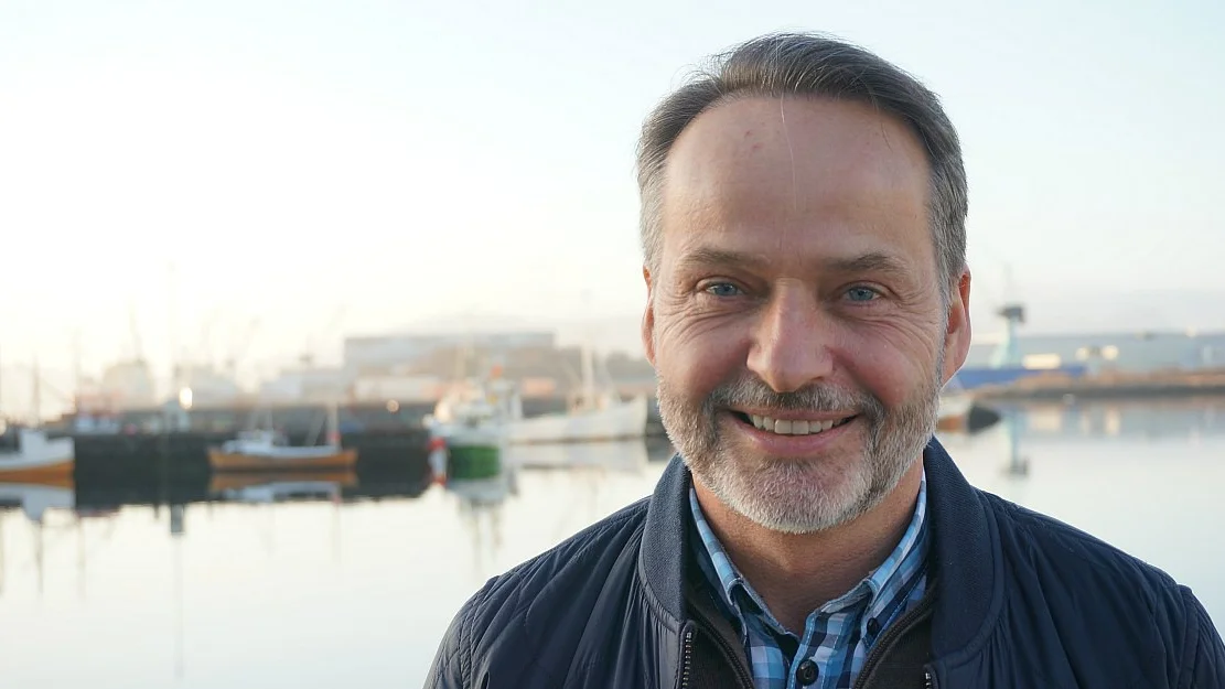 Hexagon haapar paa A Alesund etablering