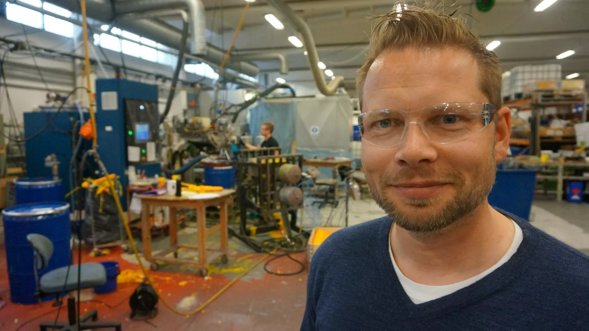 Gloppen byggjer for Strukturplast