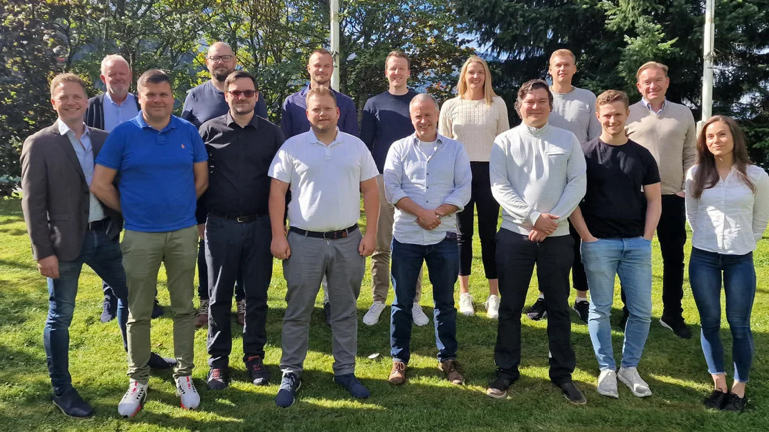 Local Host Eid Elektro Inviro foto Local Host