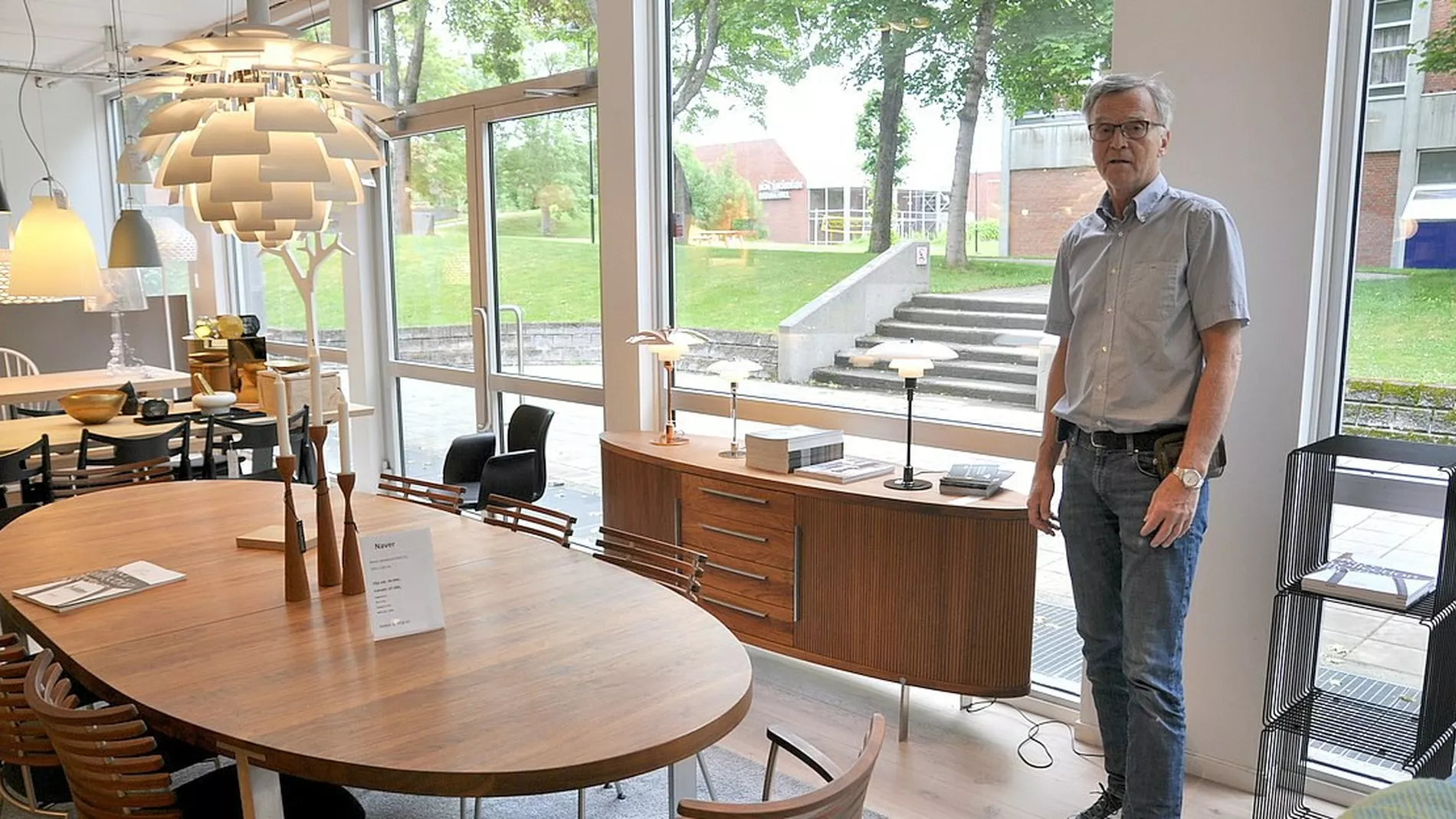 Moebler Miljoe til salgs