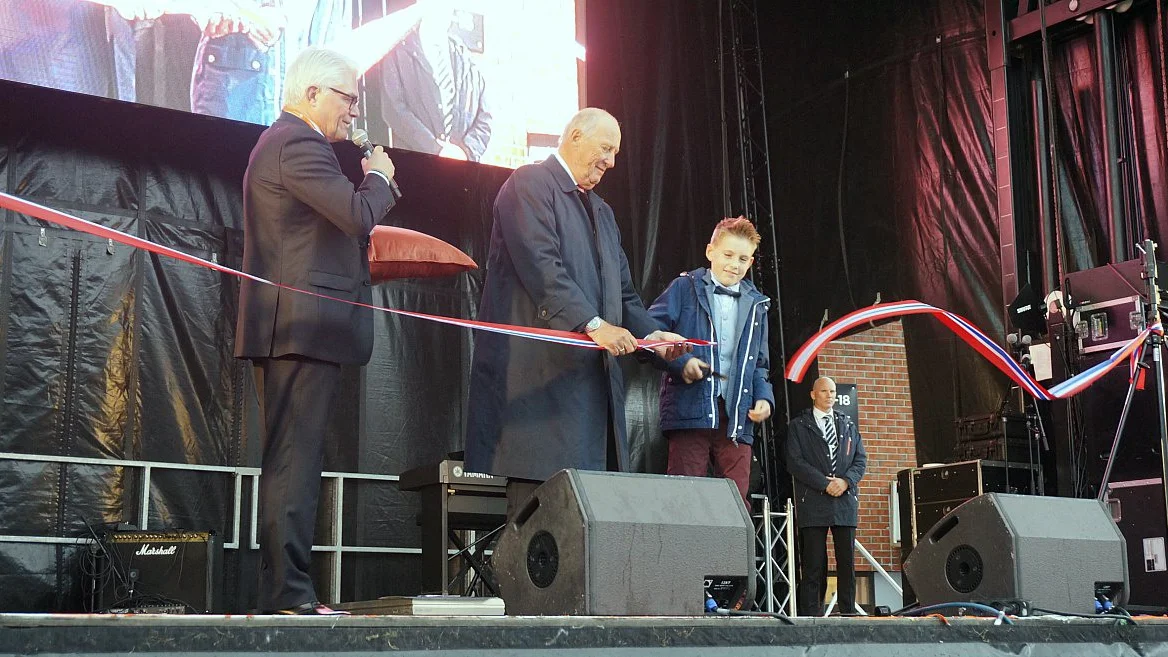 Utviklar ny boeye haapar paa start neste aar