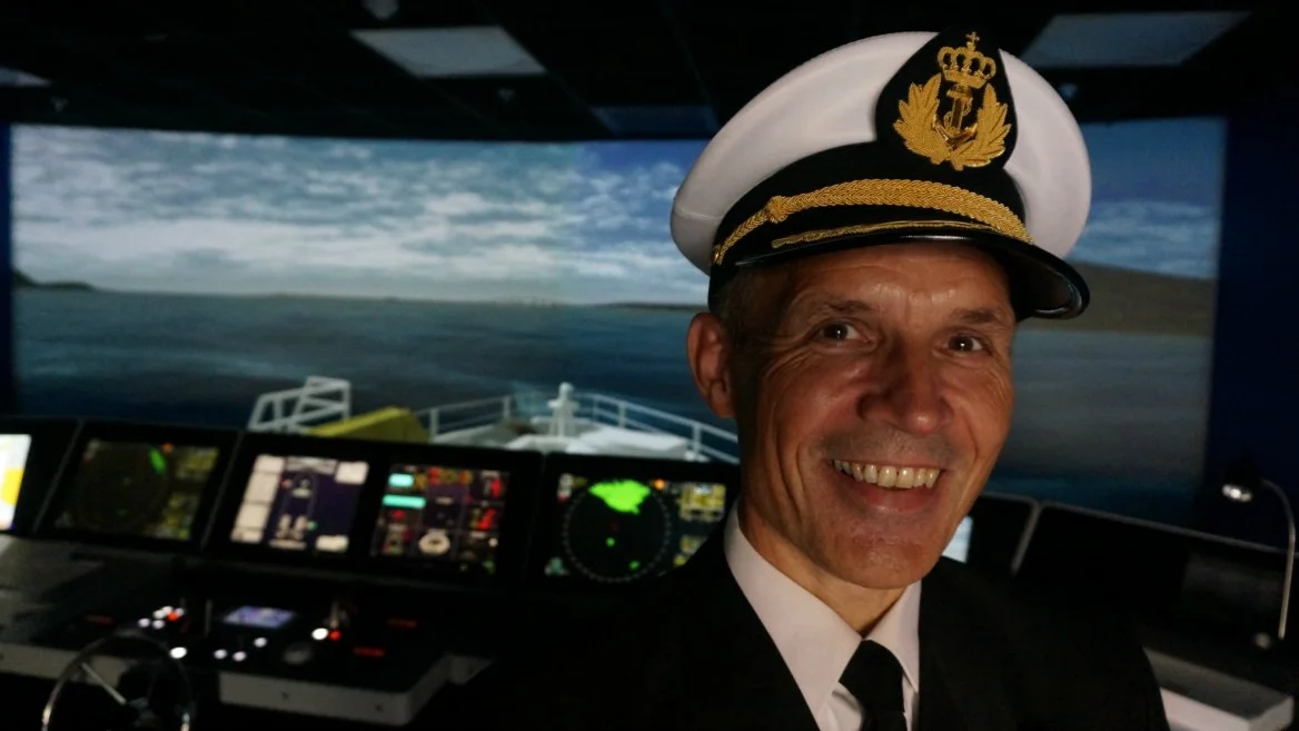 Kommende kapteiner tettere paa naeringslivet