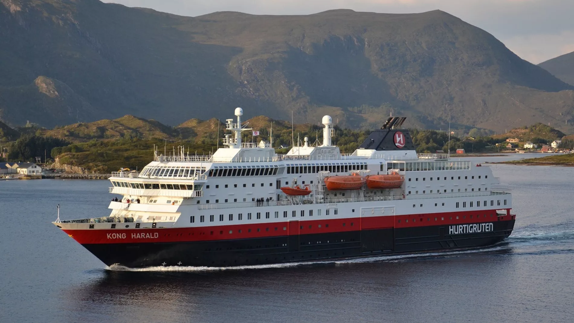 Droppar truleg kampen mot Hurtigruten