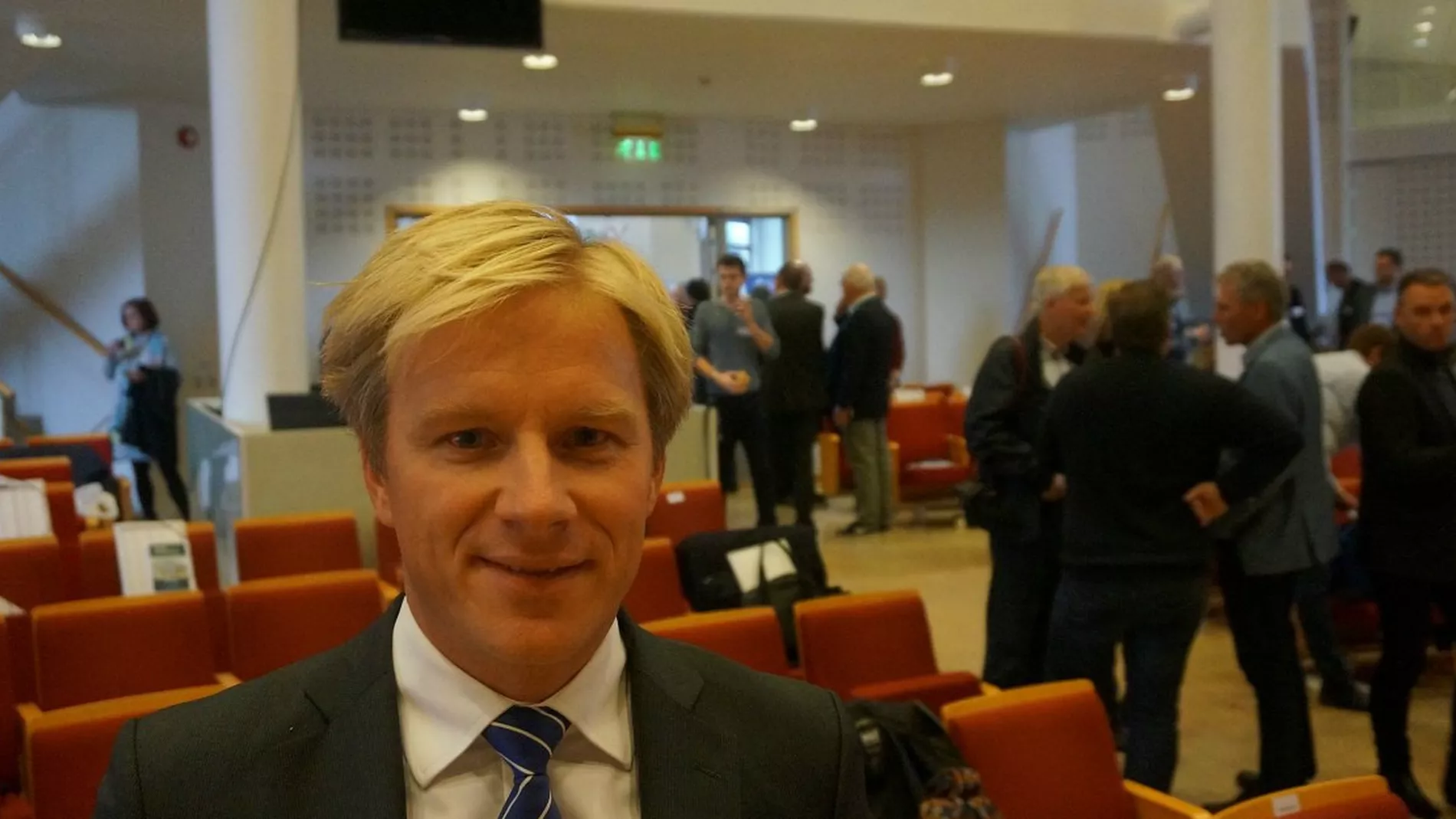 KLM sjef ber om drahjelp for A Alesund ruta