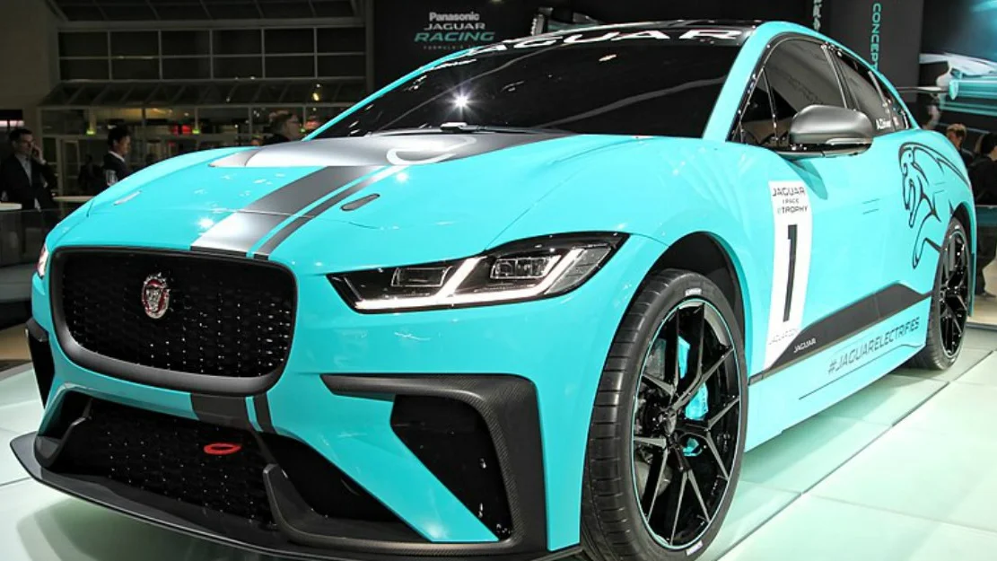 Trond Sandven til A Alesund med Jaguar og Land Rover