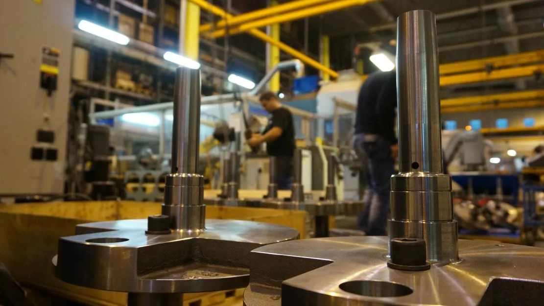 Sperre ventar og ser paa 3 D utviklinga