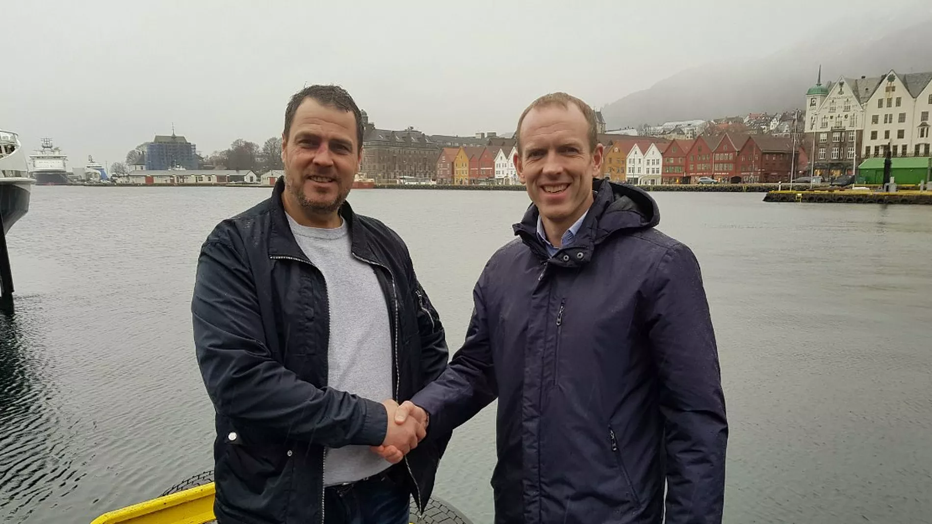Froey Vest kjoeper konkurrent