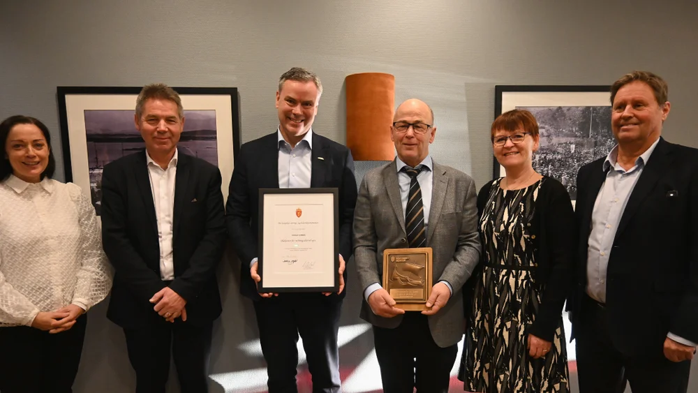 Havila shipping medalje Inge Eriksen nr tre fra høyre foto havila shipping 11