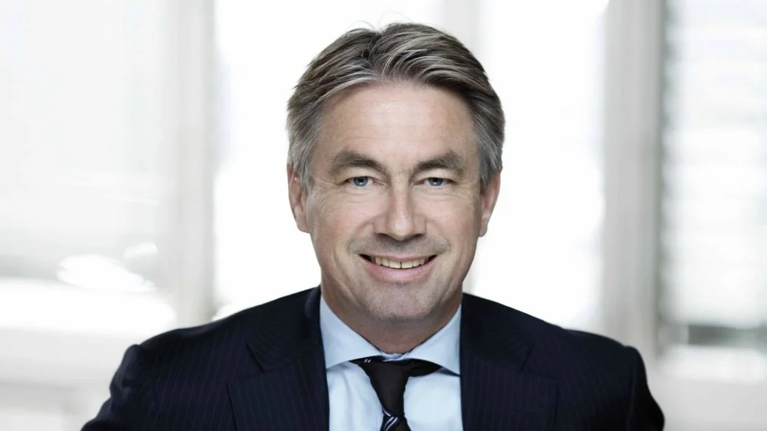 Gjeldsekspert mener flere burde gjoere som amerikanerne