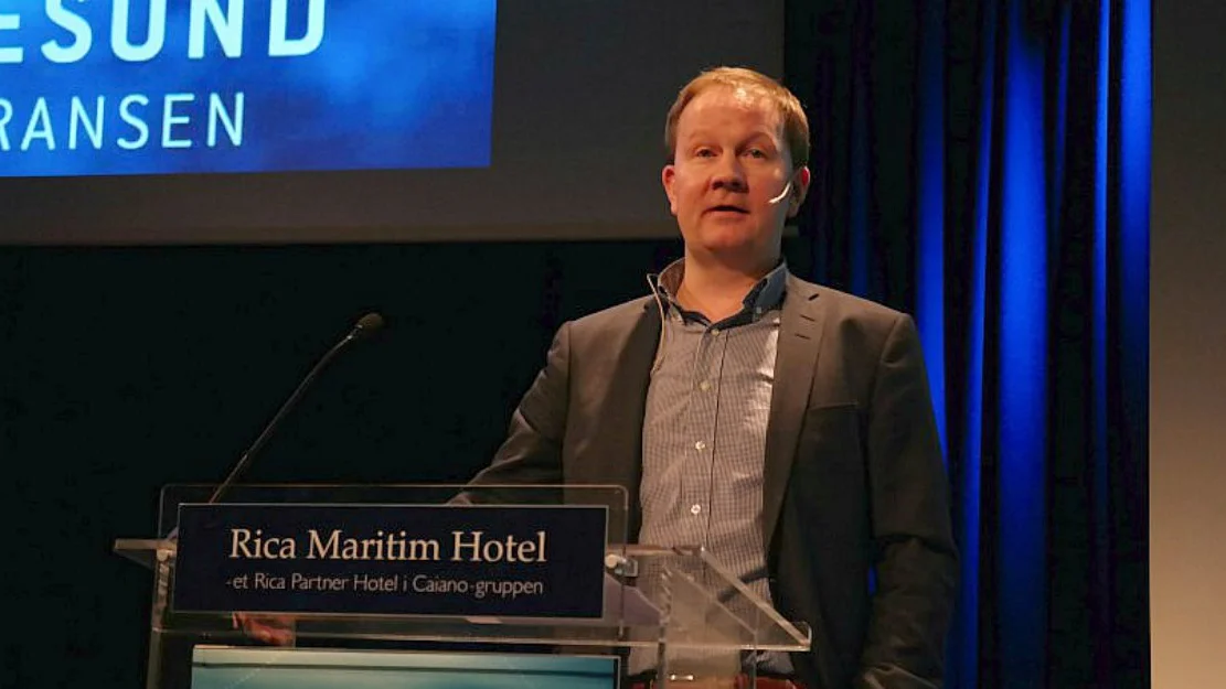 Solstad stuper vidare