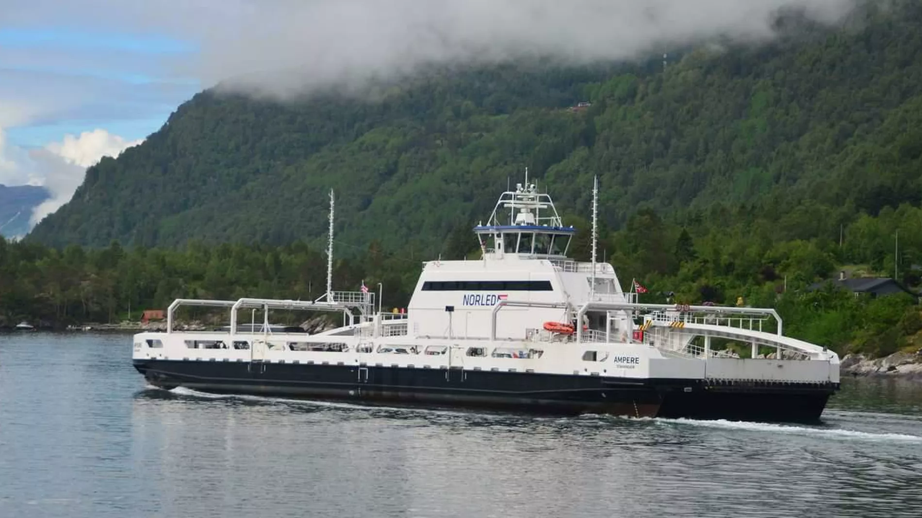 Saa mye bruker Ampere i stroem paa en tur over Sognefjorden