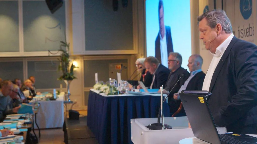 Vi maa faa alle fakta paa bordet