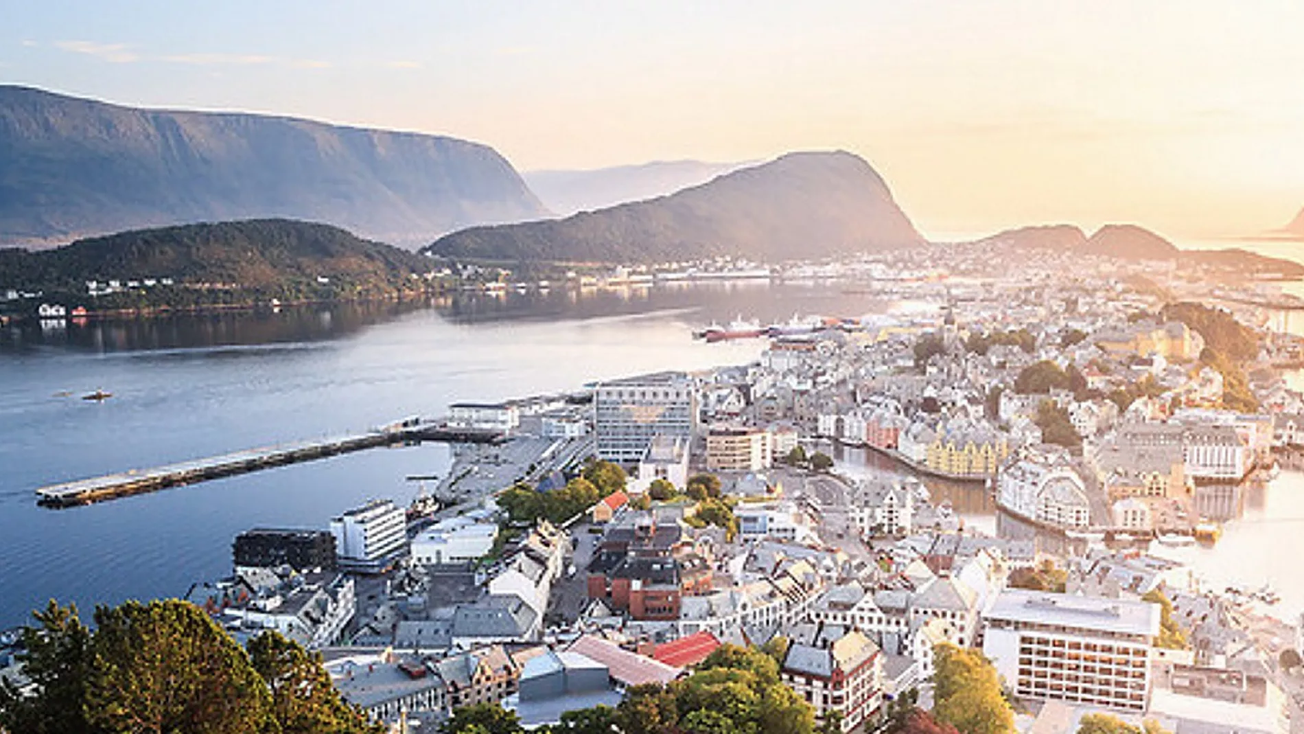 Skal teikne nye A Alesund sitt kommunevaapen