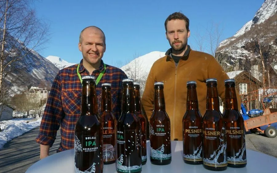 Kenneth løken Frank Maråk geiranger Bryggerig foto Ogne 2022 05 27 062010 btrc 10d736c24b54623aee7c17f28e13399c