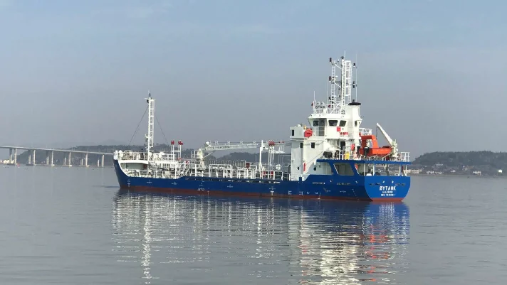 Valderoey selskap utvidar flaaten