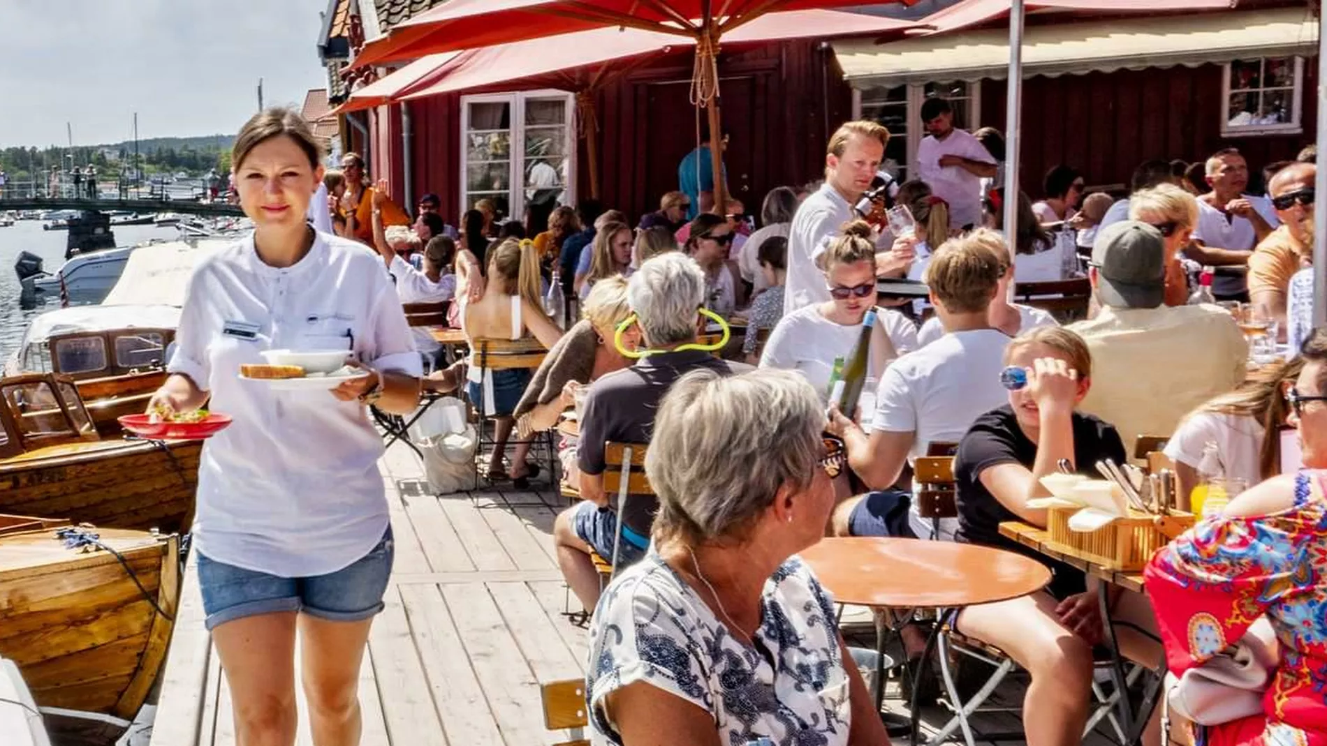 Sommarjobbande 18 aaringar boer ha over 134 kroner i timen