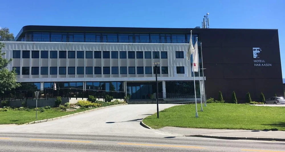 Litt betre for Ivar Aasen