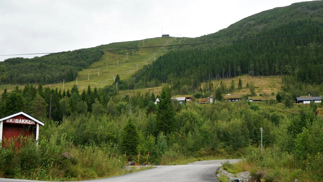 Foerste tomtesal nesten i boks