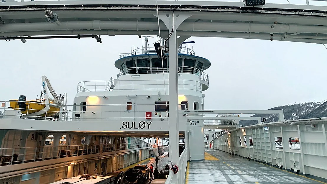 Overskottet halvert for Fjord1