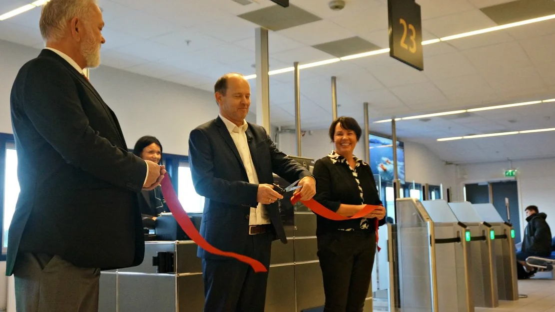 Vil ha hurtigbaat rett til flyplassen