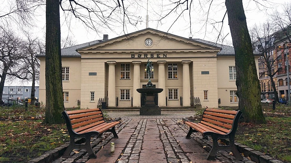 Boersen starta opp etter rentekutt