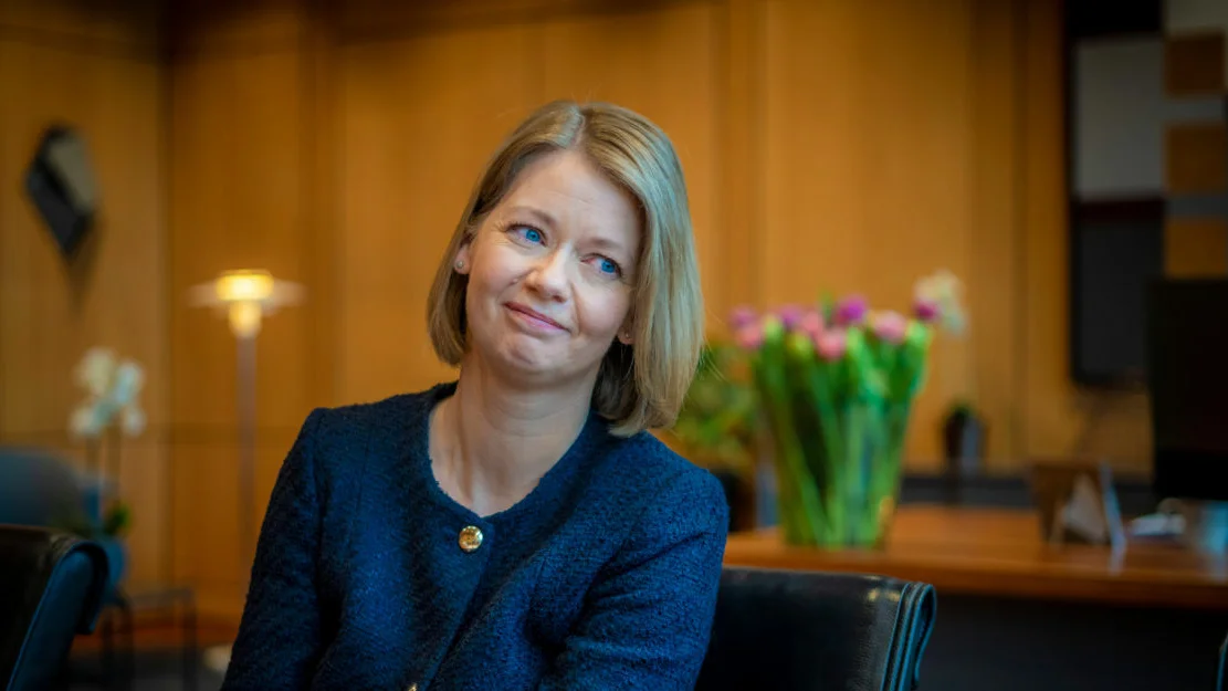 NTB r P8dntx J6 Qw 1