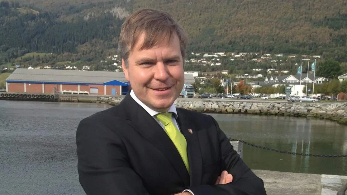 Gaar saman for aa hjelpe naeringslivet