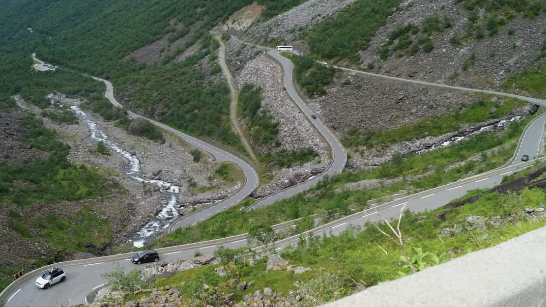 Vil stengje Trollstigen i sommar