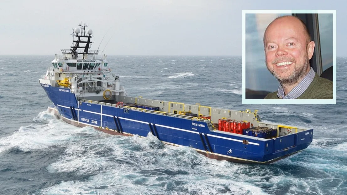 Chartrar eige fly og testar alle sjoefolka for covid 19