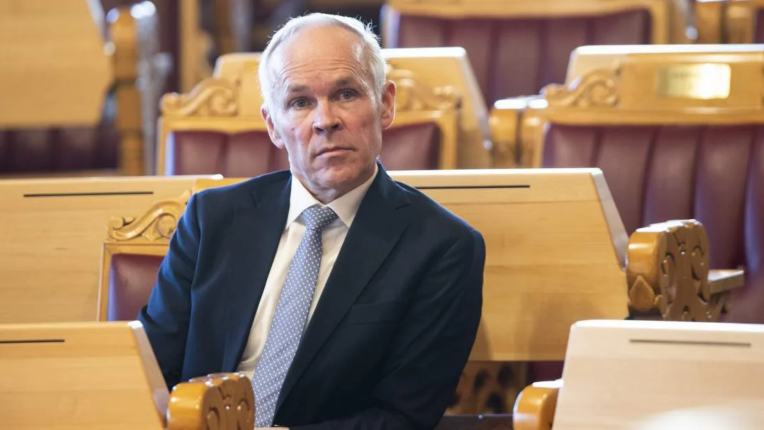 Krisepakke paa 50 milliardar utan utbyteforbod