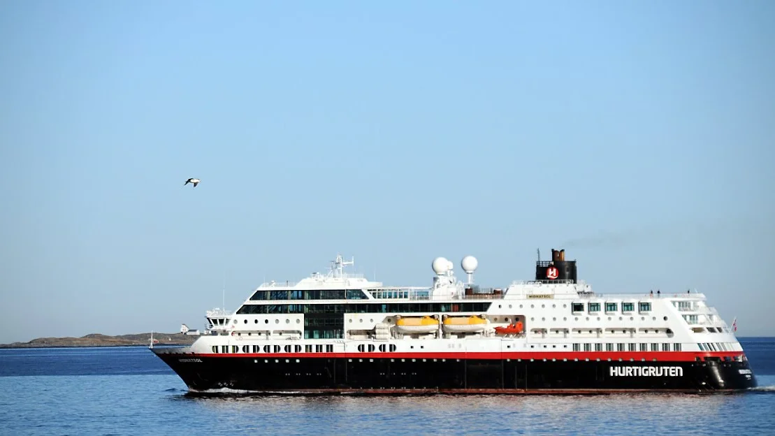 Hurtigruten snartur innom Ulsteinvik