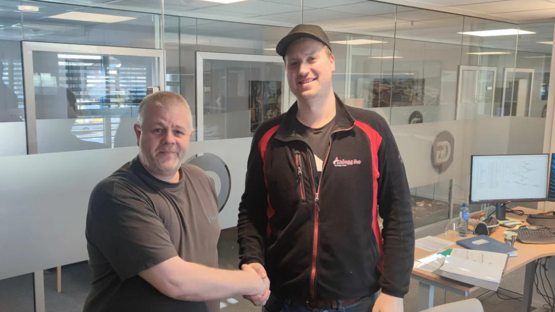 Signering Bismo Foto Tekken AS 1