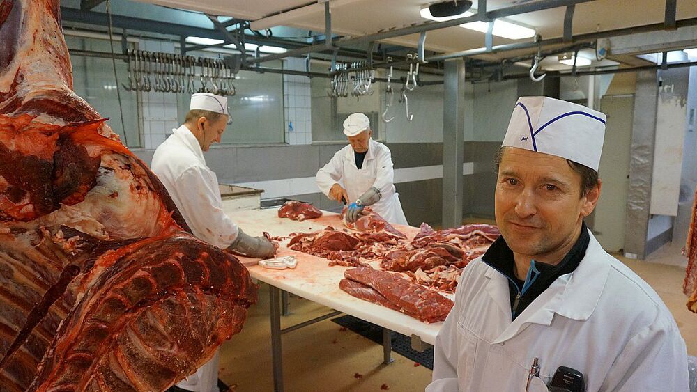 Oppsving trass restaurant stopp