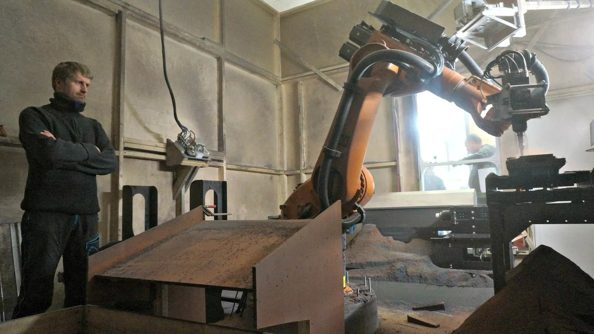 Robot revolusjon i skjeftefabrikken