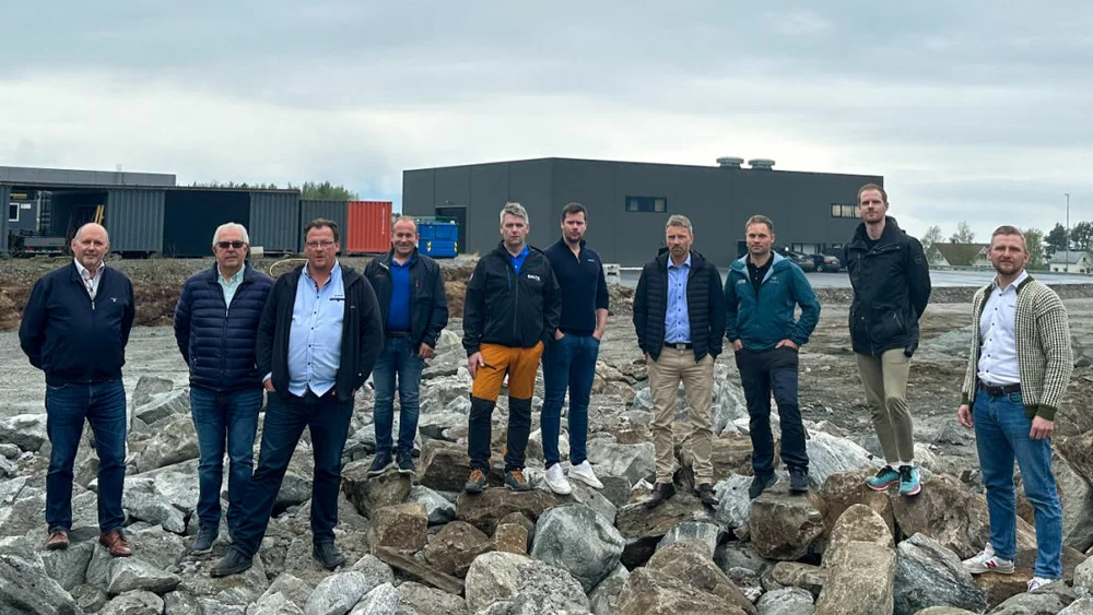 Næringslivet i Vestnes protesterer mot formannskapet i veg under romsdalsfjorden saka