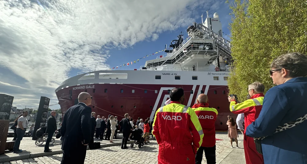 Norwind gale dåp 33